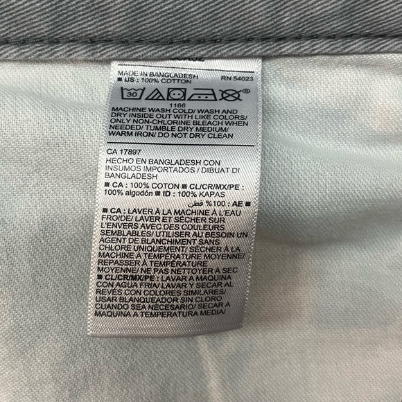 Old Navy. Men's Gray Jeans - Picture 4 of 4